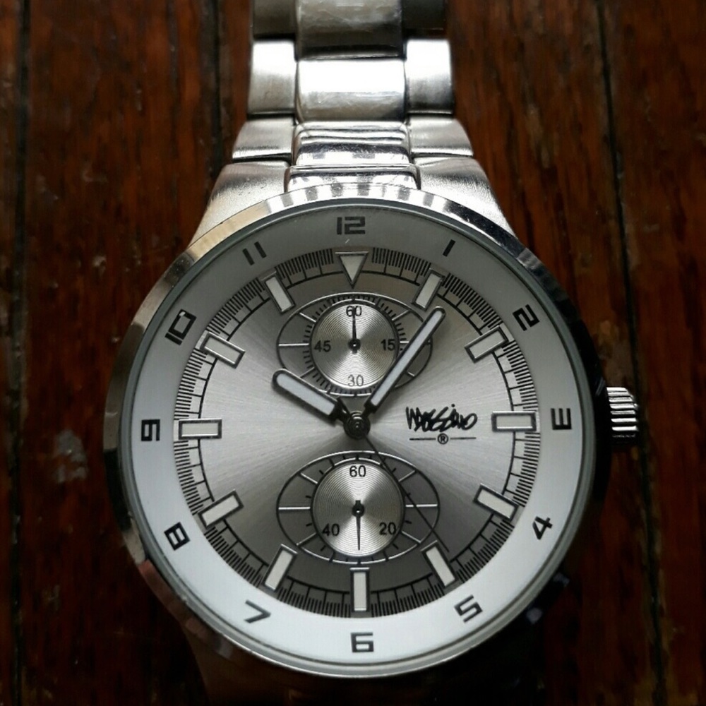 Mossimo Silver Tone Quartz Analog Men's Watch-NEW IN BOX